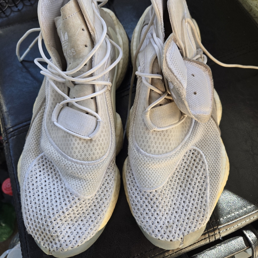 ADIDAS CRAZY BYW SNEAKERS SIZE 10 FOR MEN